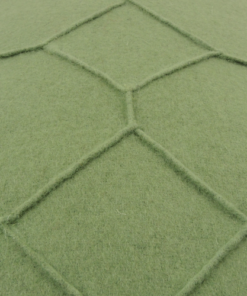 hexagon green detail kussen groen hinck amsterdam wolvilt 40x60cm woonaccessoires met bijzondere texturen met oog voor detail, handgemaakt en of handgeweven