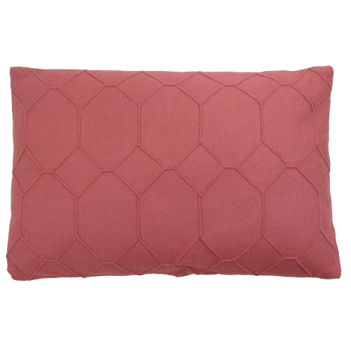 hexagon mineral red kussen diep roze hinck amsterdam wolvilt 40x60cm woonaccessoires met bijzondere texturen met oog voor detail, handgemaakt en of handgeweven