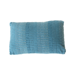 knot blue kussen blauw hinck amsterdam woonaccessoires met bijzondere texturen met oog voor detail van een hoge kwaliteit