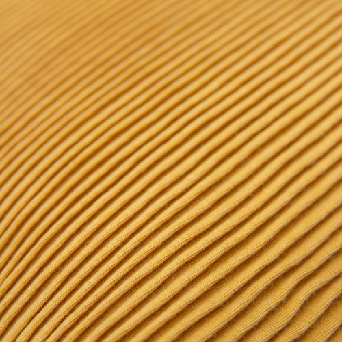string katoenjersey/linnen ochre detail kussen ochre oker geel hinck amsterdam jersey 40x40cm woonaccessoires met bijzondere texturen met oog voor detail, handgemaakt en of handgeweven