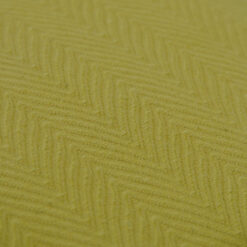 herringbone mustard detail kussen mosterd groen geel hinck amsterdam katoen 55x55cm woonaccessoires met bijzondere texturen met oog voor detail, handgemaakt en of handgeweven