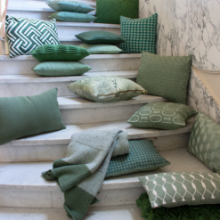 Interieur inspiratie groen donker nieuwste trend kussens vernieuwend hinck amsterdam woonaccessoires