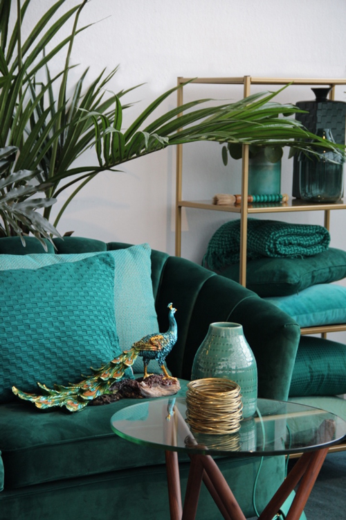 Interieur inspiratie groenblauw aqua emerald green groen cadmium blauw kussens nieuwste trend vernieuwend hinck amsterdam woonaccessoires